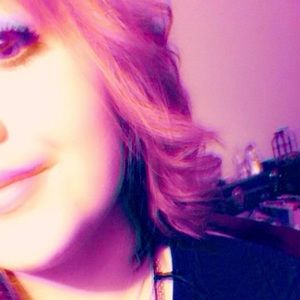 Meet your Posher, Em